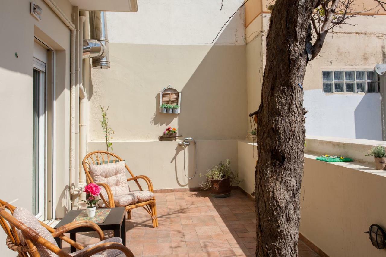 Evelia Apartment Γαλατάς Εξωτερικό φωτογραφία