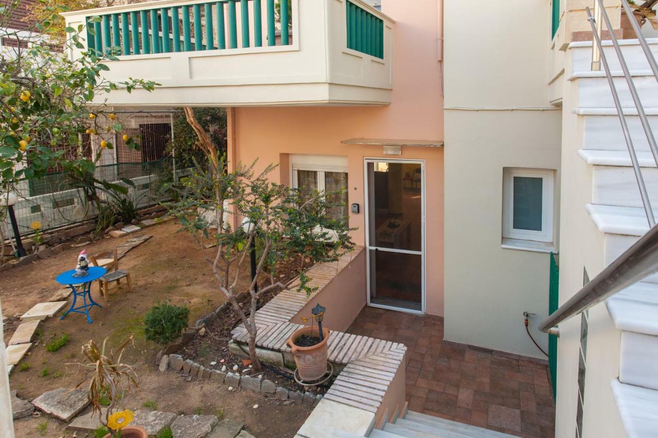 Evelia Apartment Γαλατάς Εξωτερικό φωτογραφία