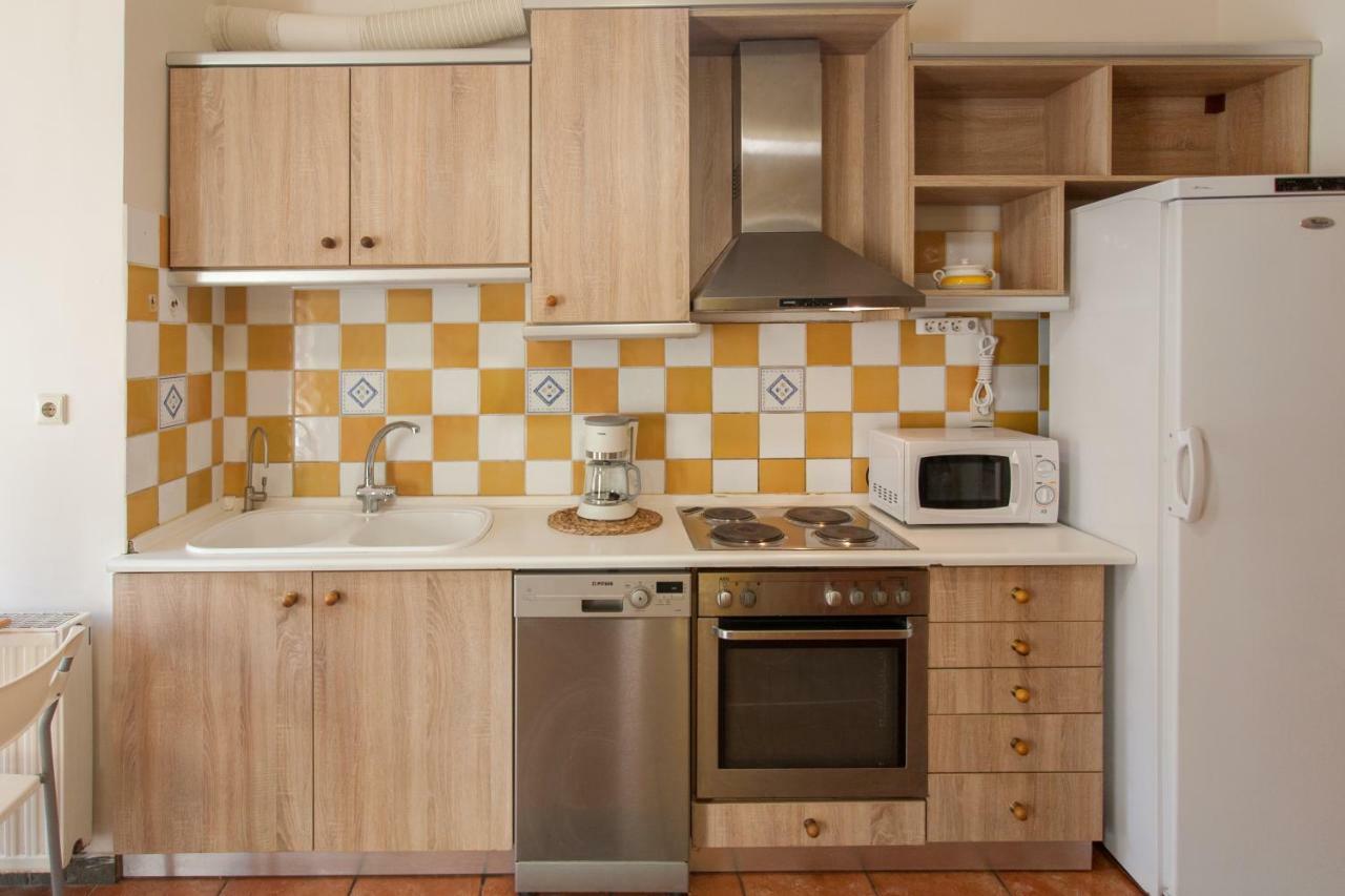 Evelia Apartment Γαλατάς Εξωτερικό φωτογραφία
